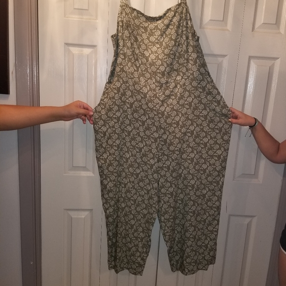 New Old Navy Jumper - Picture 2 of 2